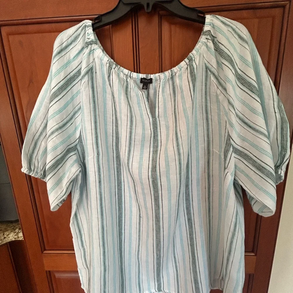 Talbots Linen Blue, Black and White Relaxed Pop over Blouse - Picture 1 of 5